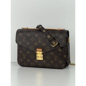 LOUIS VUITTON Pochette Metis Monogram Women's Shoulder Bag 2018 SD1158